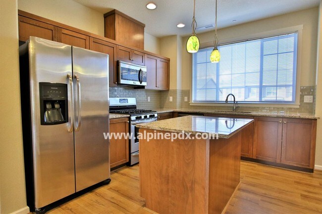 Building Photo - 13306 SW Aubergine Terrace