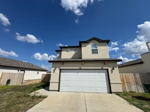 Building Photo - 5821 Colegio Ln