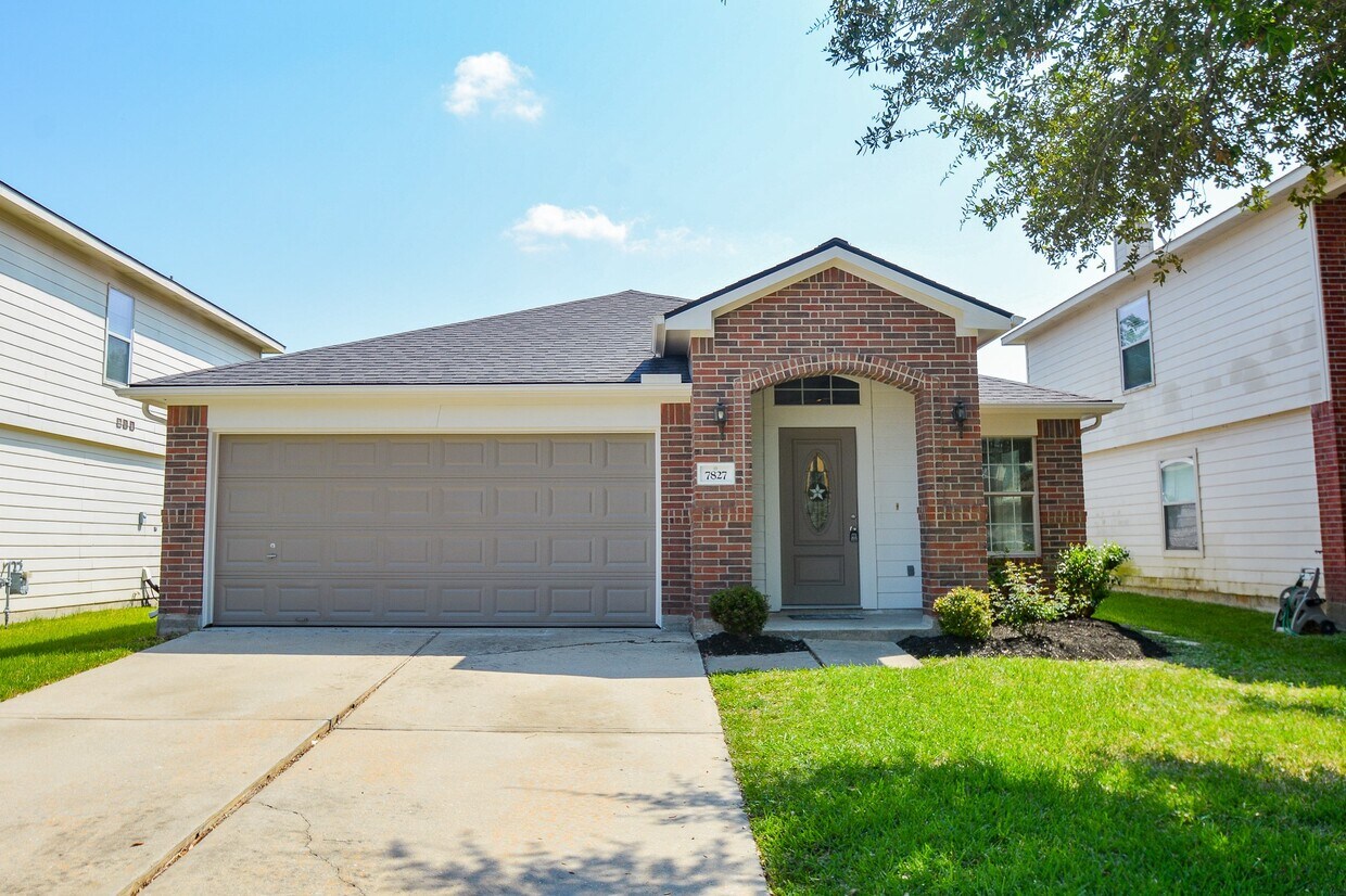 Foto principal - 7827 Talladega Springs Ln