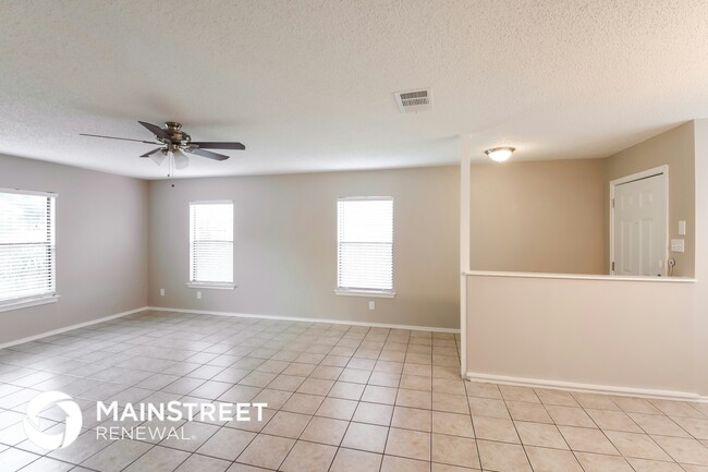 Building Photo - 6522 Beech Trail Dr
