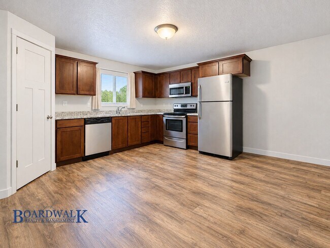 Building Photo - 14384 W Ferndale Wy