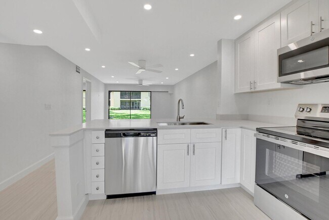 Foto del edificio - 3939 NE 5th Ave