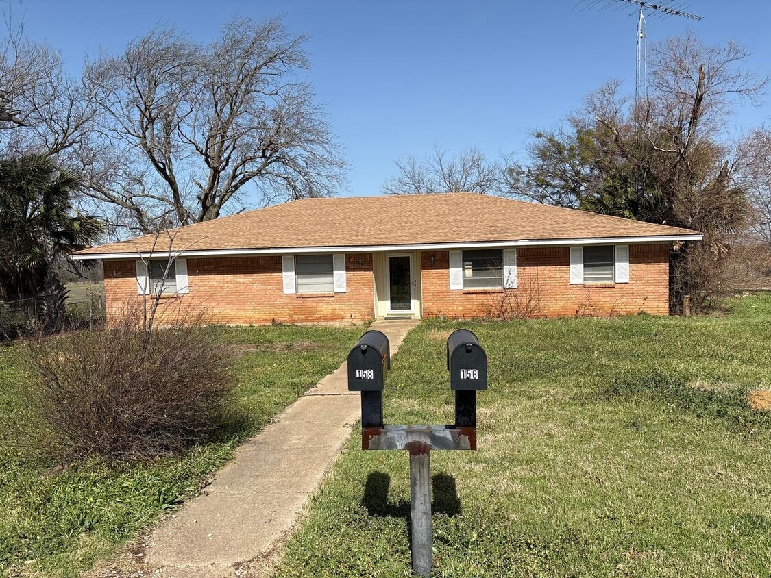 Primary Photo - 1 Bedroom Duplex