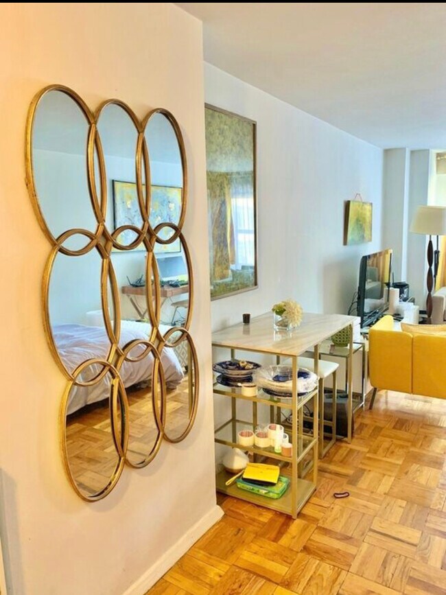 Foto del edificio - 240 E 76th St
