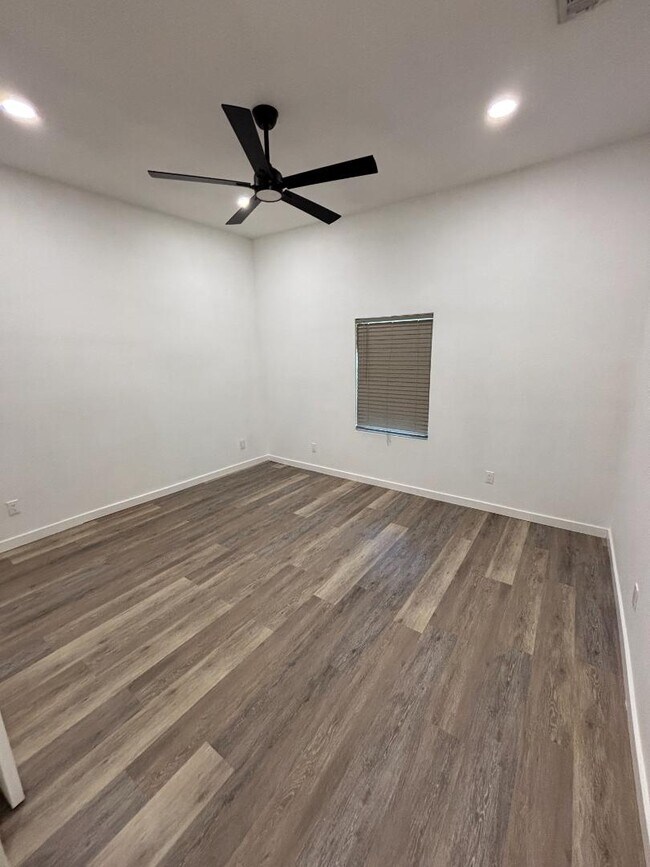 Foto del edificio - 309 N Allis St