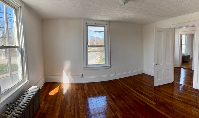 Building Photo - 38 Cutts Ave