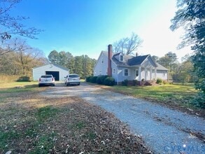 Building Photo - 15352 Binns Rd