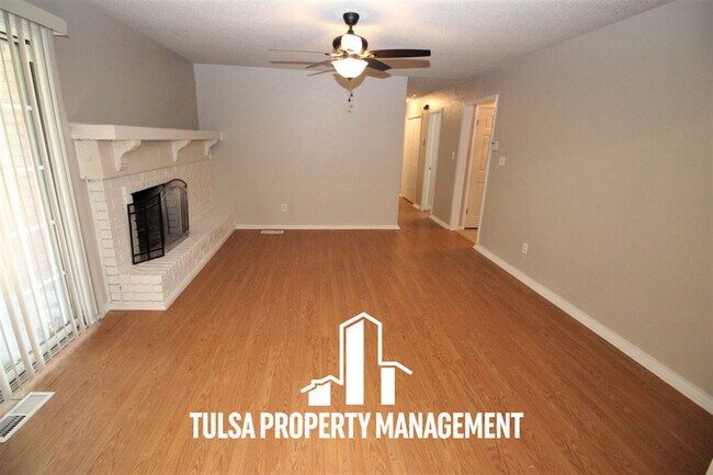 Foto del edificio - 11133 E 29th St