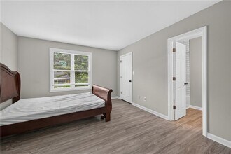 Building Photo - 7033 Panda Ln