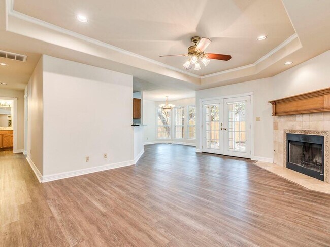 Building Photo - 435 Summit Ridge Dr N