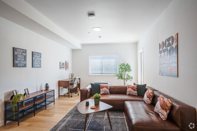 Interior Photo - The Arvon