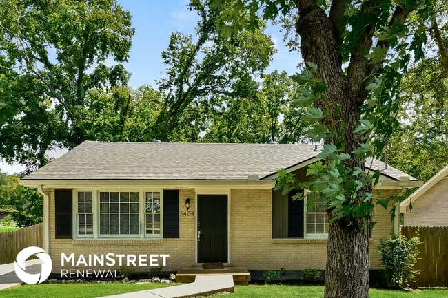 Building Photo - 1404 Crockett Ct