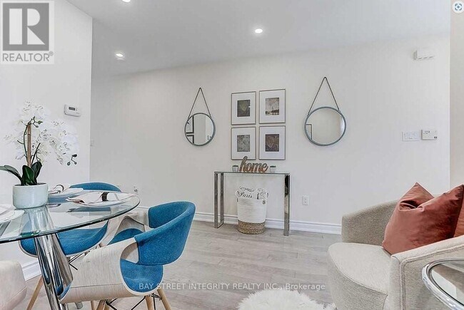 Building Photo - 2221 Amberglen Ct