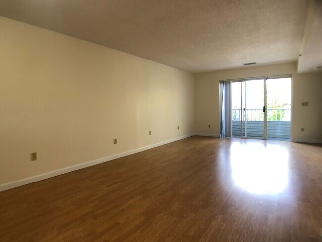 Foto del edificio - 152 N Beacon St