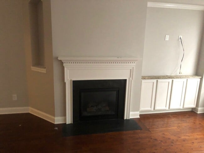 Sala de estar - 93 Berry Hill Dr