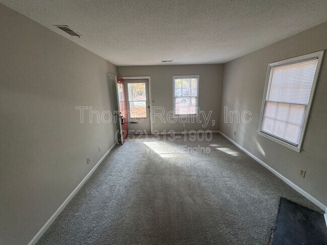 Foto del edificio - 2257 Sherwood Ave
