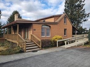 Building Photo - 118 Agape Wy