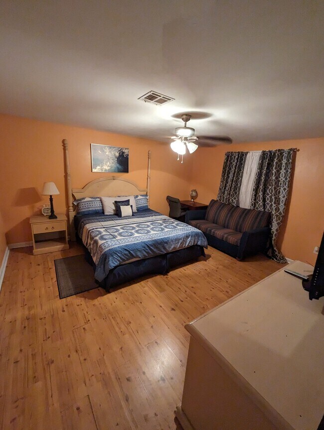 Foto del edificio - 6335 Franklin Ave