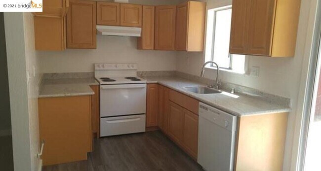 Building Photo - 2223 Leland Ct