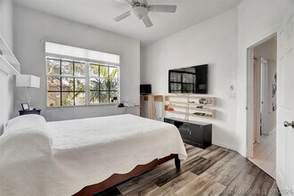 Building Photo - 4941 Bonsai Cir