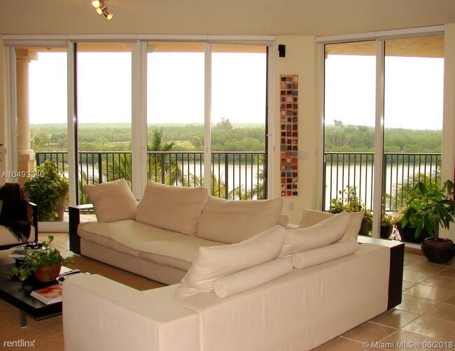 Building Photo - 13627 Deering Bay Dr