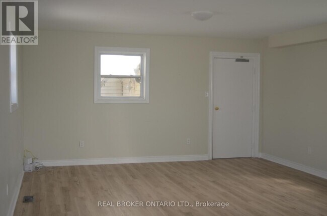 Photo du bâtiment - 633785-633763 Road 4 Rd