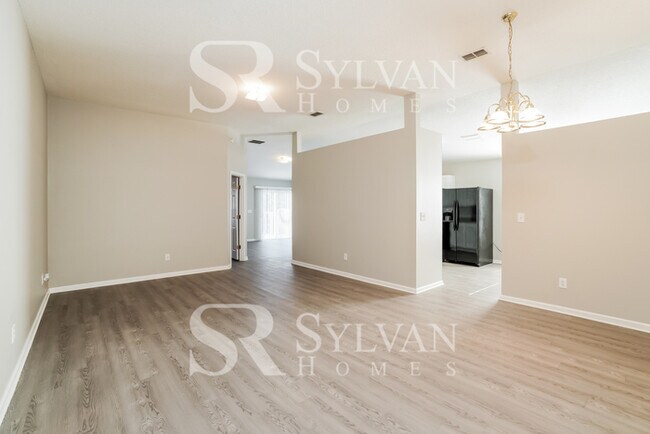 Building Photo - Experience the Lifestyle awaiting you!