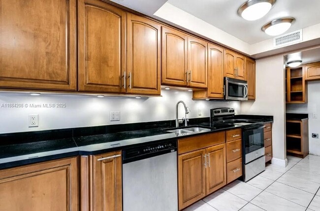 Building Photo - 6691 SW 137th Ct