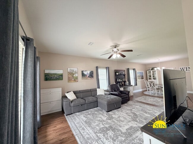 Building Photo - Spacious 4BR Home in Treasure Isle Estates in Navarre!