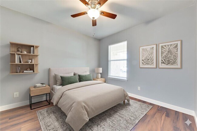 Building Photo - 519 Yucca Dr