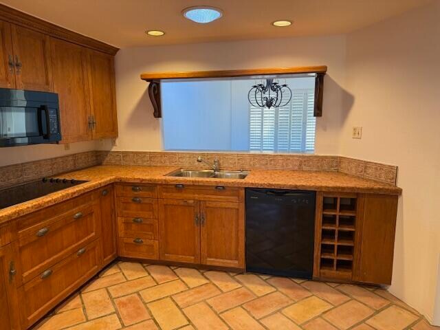 Foto del edificio - 76299 Poppy Ln