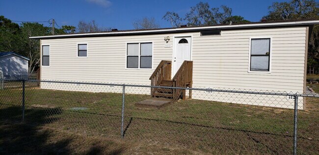 Building Photo - 17010 Meridian Blvd