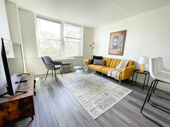 Foto del edificio - 2515 Burnet Ave