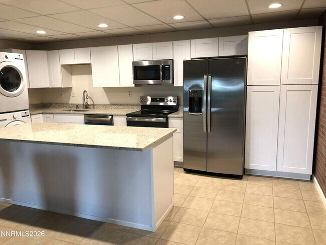 Foto del edificio - 3190 Coronado Way