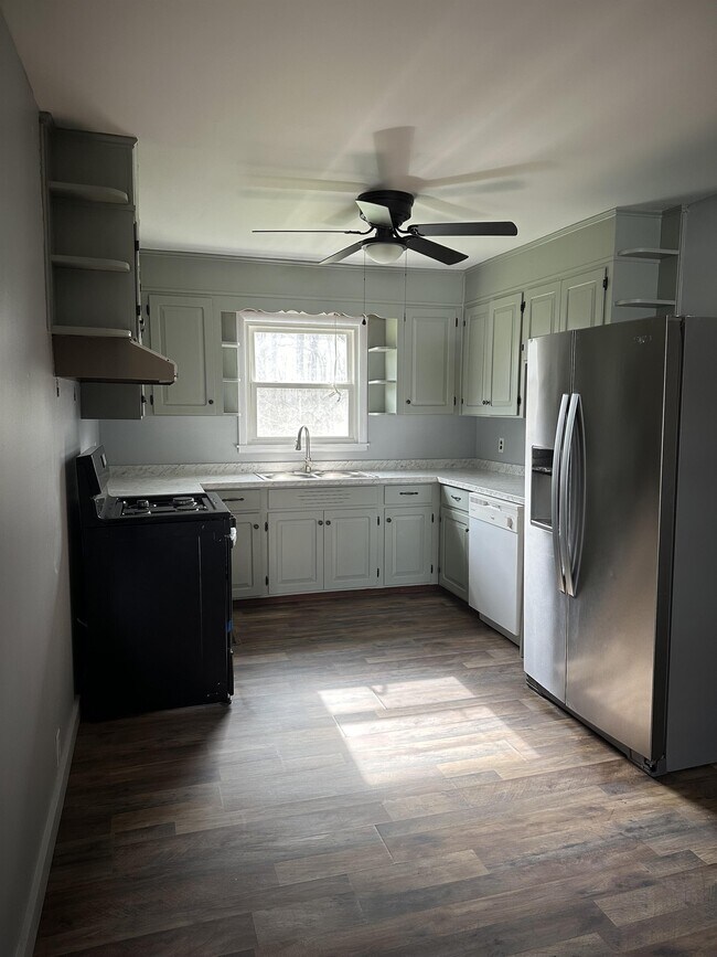 Building Photo - 5012 TN-100