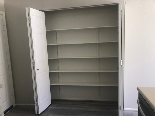 Building Photo - 705 Respectful Ridge Ave