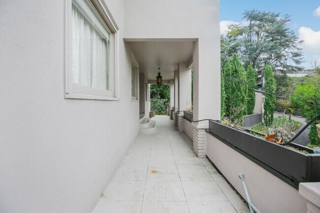 Foto del edificio - 2042 SW Madison St