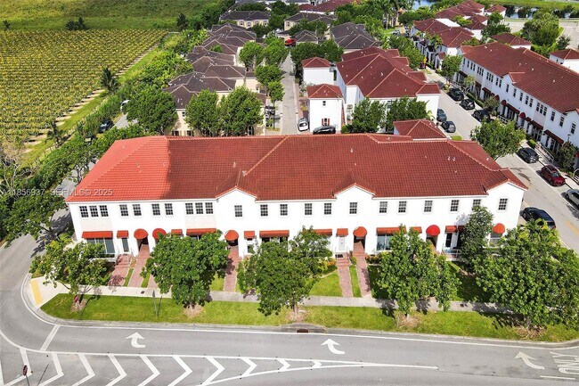 Foto del edificio - 9500 SW 167th Ave