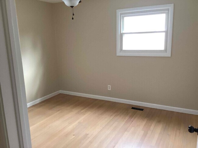 Foto del edificio - 211 S Baird Ln