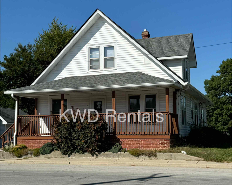 Foto principal - 46 E Main St