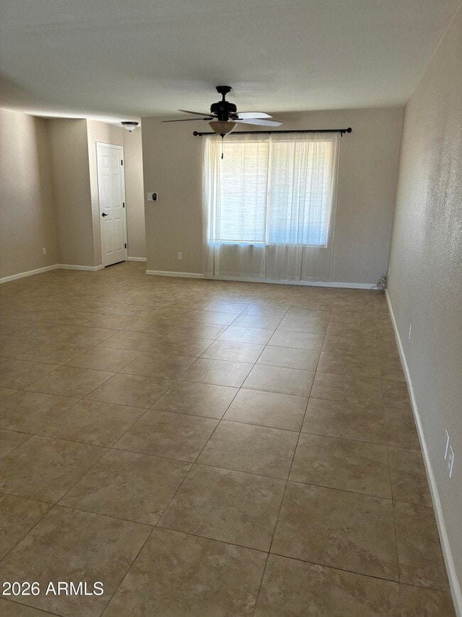 Foto del edificio - 2058 E Fremont Dr