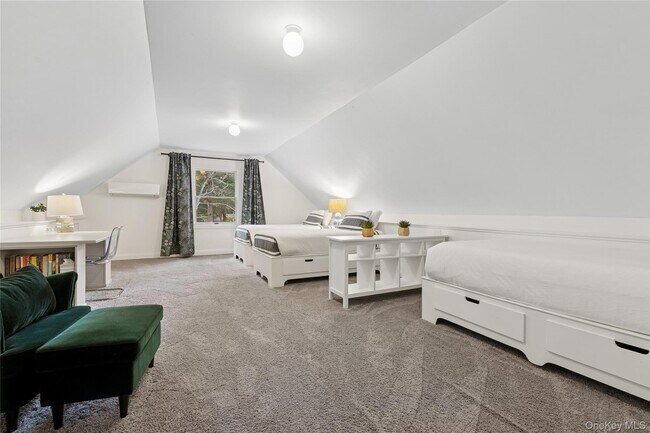 Foto del edificio - 1181 Fireplace Rd