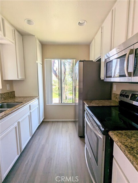 Building Photo - 663 Diamond Way