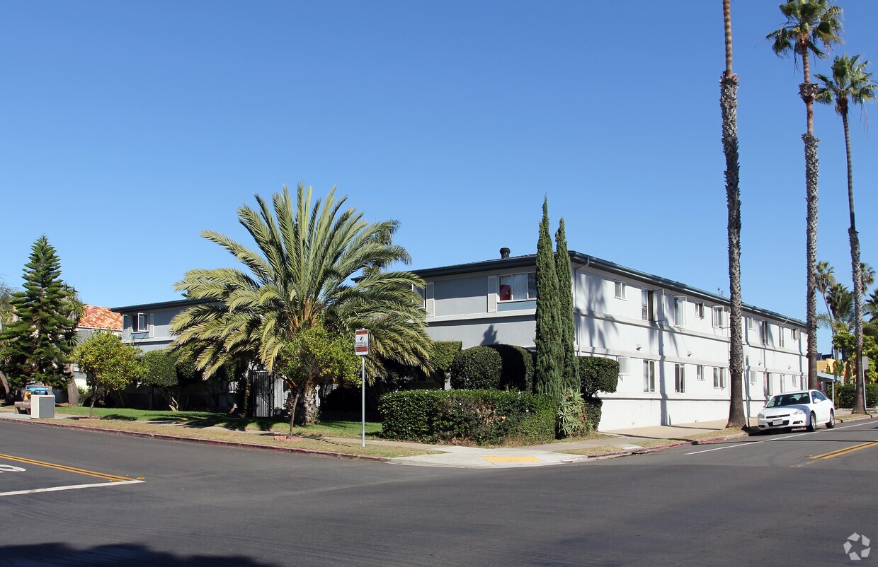 Foto principal - 4802 Orchard Ave