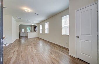 Building Photo - 10410 Solitude Way