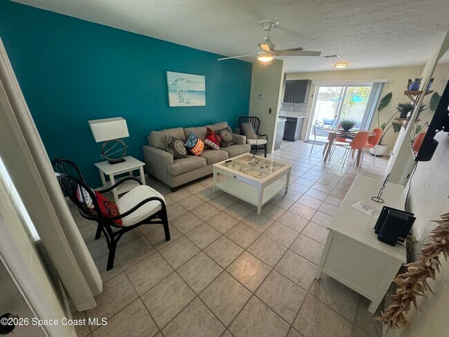 Foto del edificio - 121 Franklyn Ave