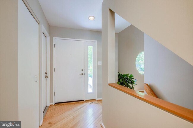 Foto del edificio - 1656 Cedar Hollow Way