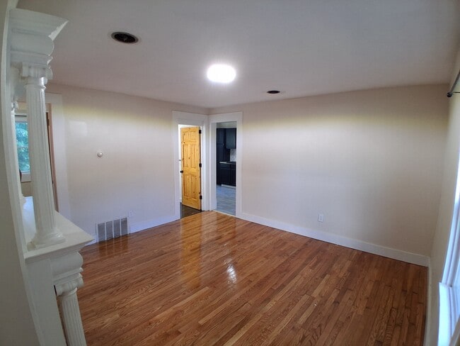 Building Photo - 4 115th St