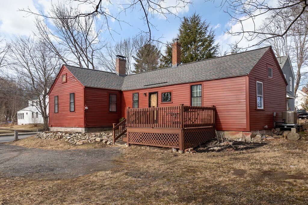 Primary Photo - 25 Elm St