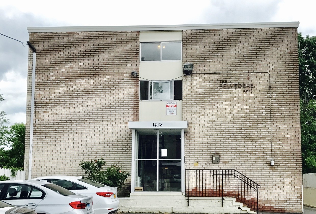 Primary Photo - 1428 North Ave